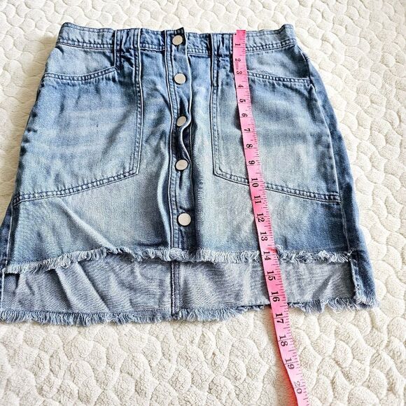 Denim mini skirt buttons light weight distressed frayed 27 4 - Picture 6 of 6